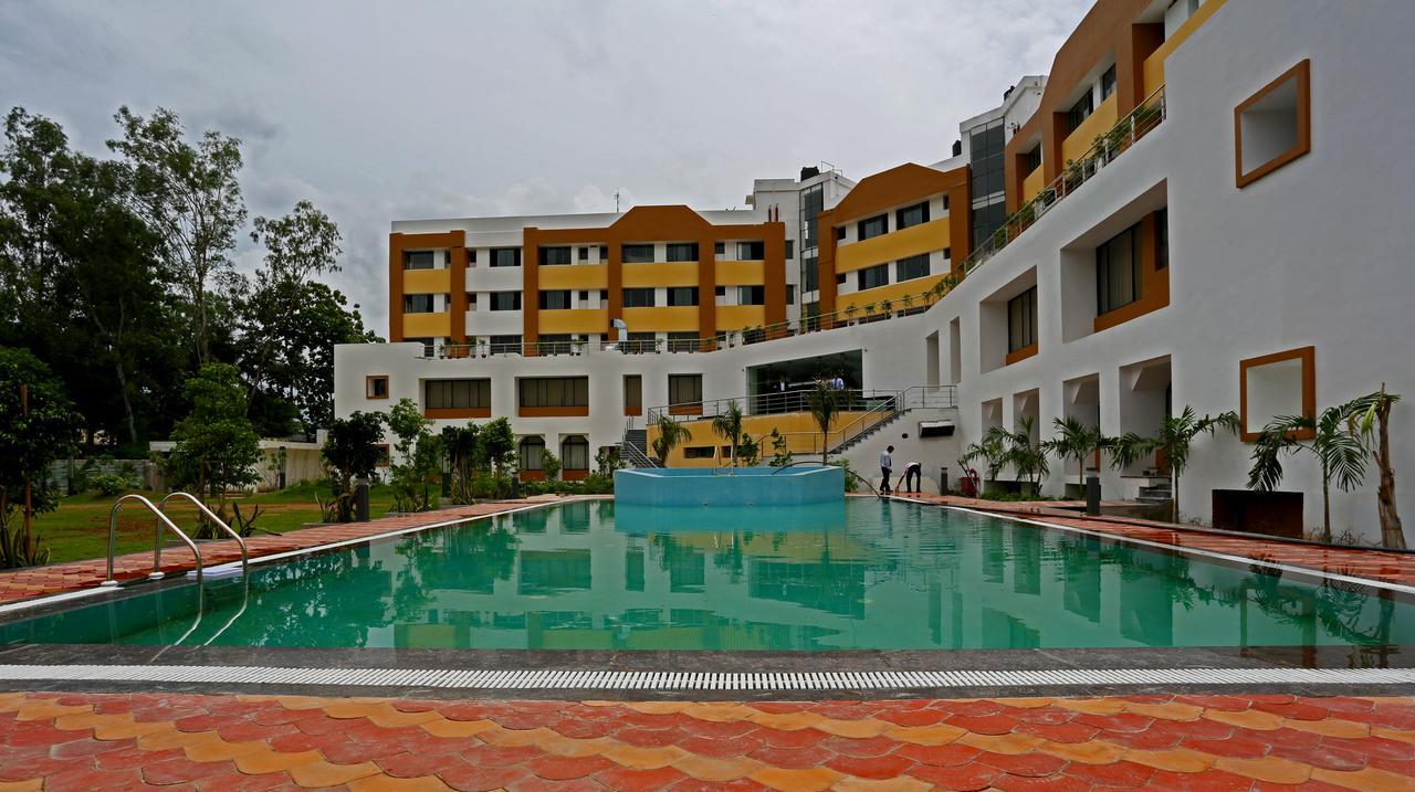 Kamlesh Continental Hotel Angul Kültér fotó