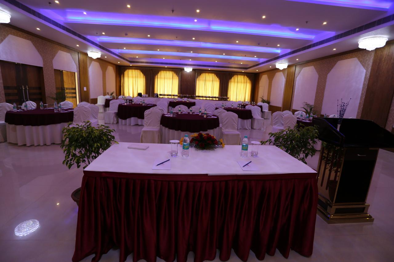 Kamlesh Continental Hotel Angul Kültér fotó